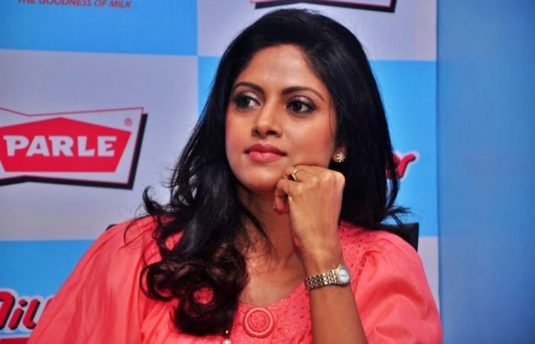 Nadhiya Favourite Film, Actor and Actress